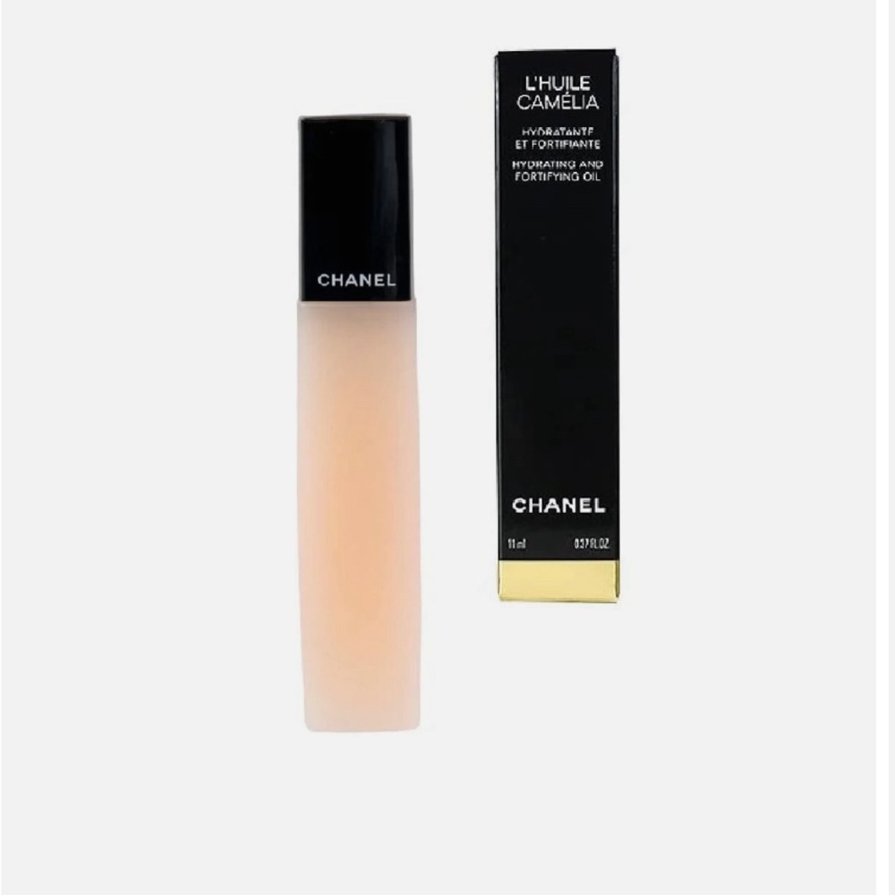 Chanel L'huile Camelia Hydrating & Fortifying Oil 11ml (authentic) - Picture 3 of 15